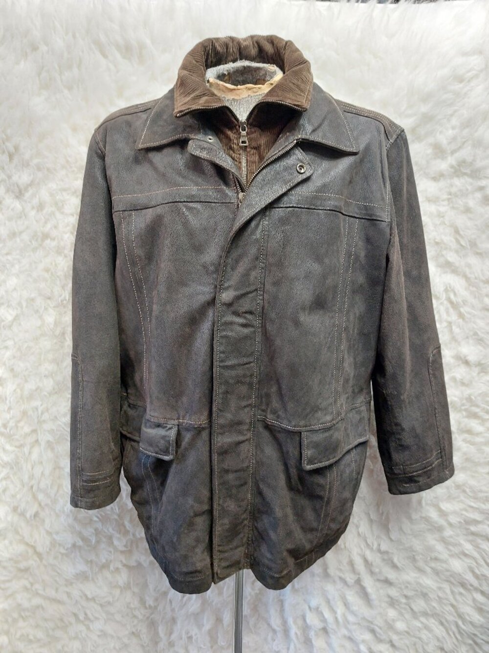 Danier Thinsulate Insulation Men's Brown Leather Jacket Collar, Front-zip L